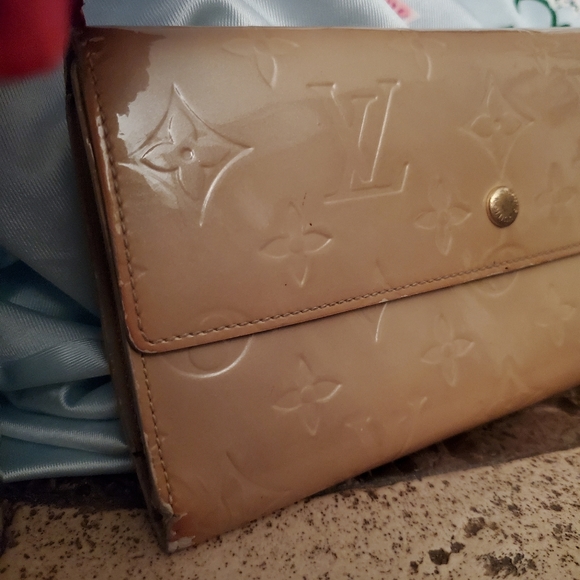 Louis Vuitton Porte Tresor Tan Noisette Monogram Vernis International Wallet - Picture 3 of 16